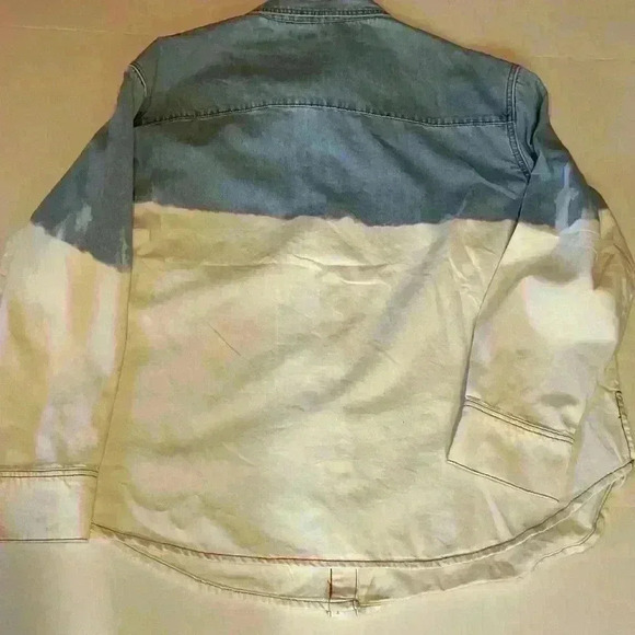 Easel Denim and White shacket. Oversized. NWT. Size medium. - Picture 8 of 10